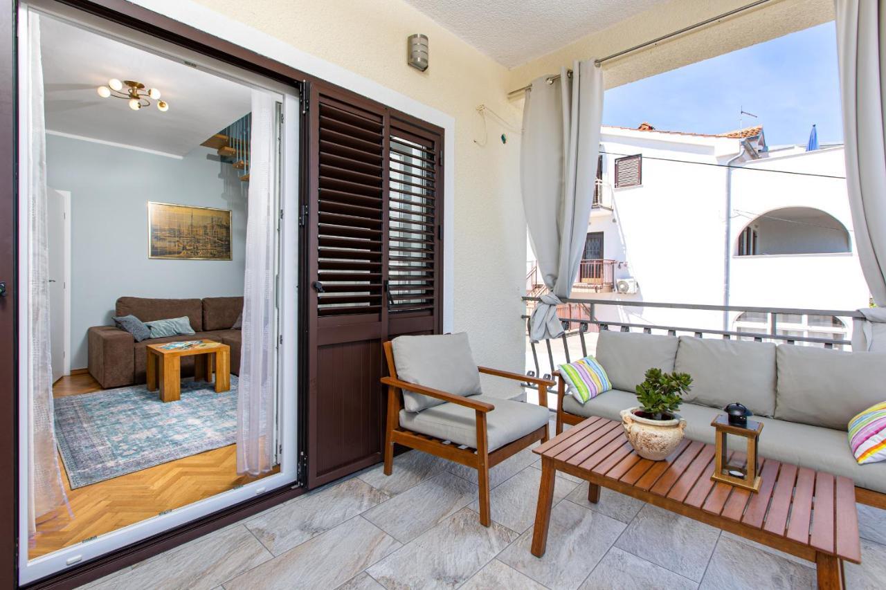 And Charming Apartment In Vantacici Малинска Экстерьер фото
