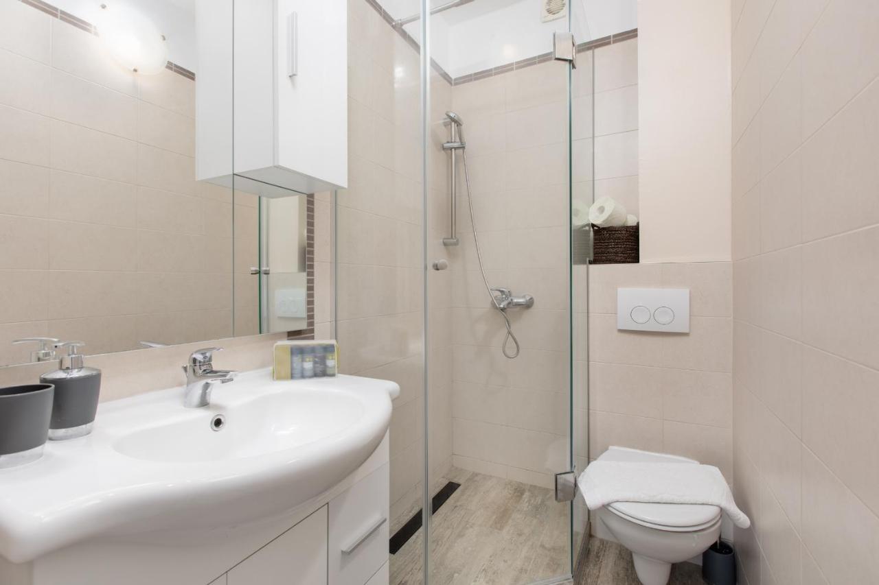 And Charming Apartment In Vantacici Малинска Экстерьер фото